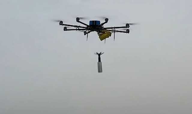 Сховатись не вдалося: дрон ЗСУ вразив російських солдатів на передовій