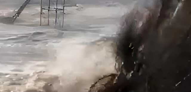 Через сильний шторм у Кирилівці затопило базу відпочинку і відірвало провода