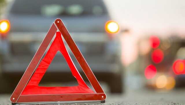 В Киеве легковушка на скорости протаранила маршрутку