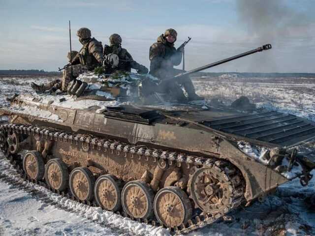 В ВСУ показали, как украинские военные уничтожают врагов в Соледаре