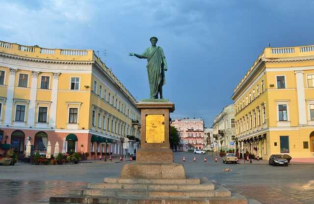 У одесита відібрали iPhone за любов до «русского мира»