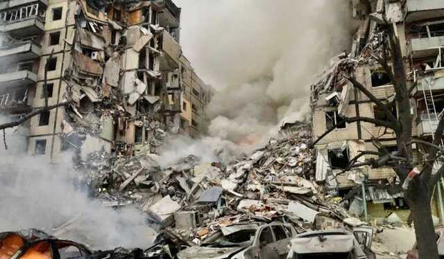 Ракетный удар по дому в Днепре: количество жертв снова выросло