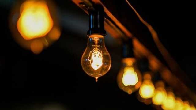 У Києві та області знову почали діяти графіки відключень світла