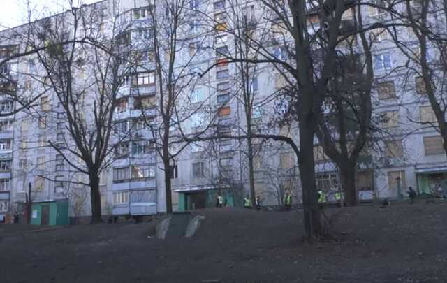 Касетний боєприпас виявили харківські комунальники під вікнами будинку
