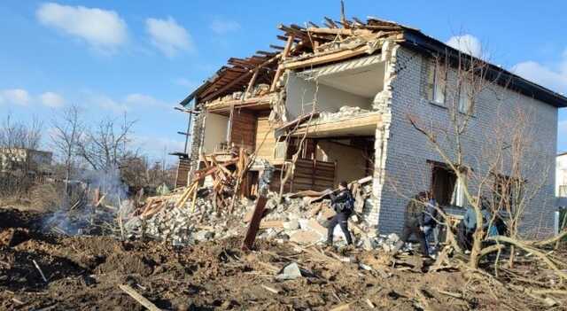 Окупанти завдали авіаудару по Сумській області: пошкоджено 10 будинків