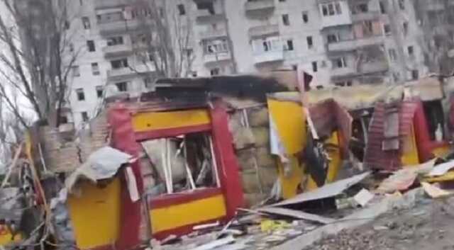 Появилось видео последствий обстрелов микрорайона в Бахмуте