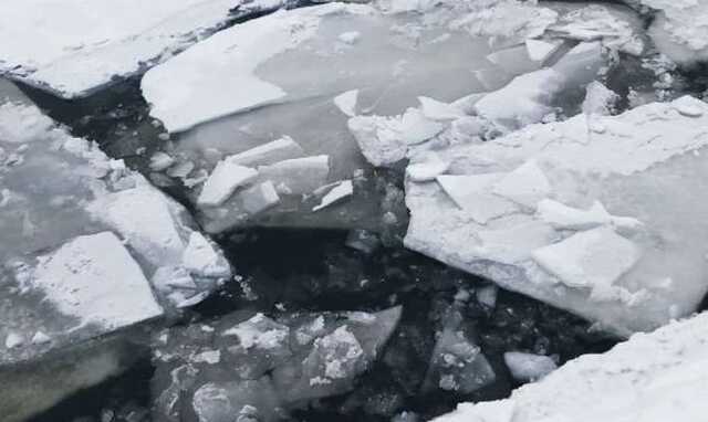 У Харкові підліток провалився під кригу