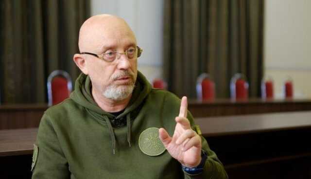 Резніков у Парижі зустрінеться з міністром оборони Франції