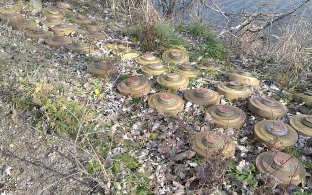 Вблизи освобожденного Лимана полицейские обнаружили российские противотанковые мины