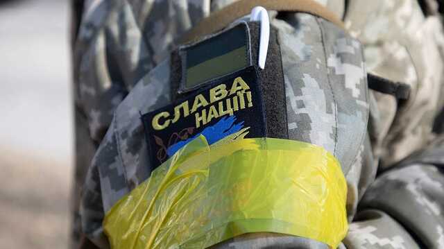 "Знайшли на чому економити!": у Зеленського зажадали не скасовувати премії для військових