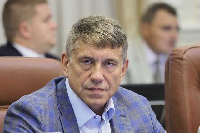 ДБР оголосило підозру екс-міністру Насалику