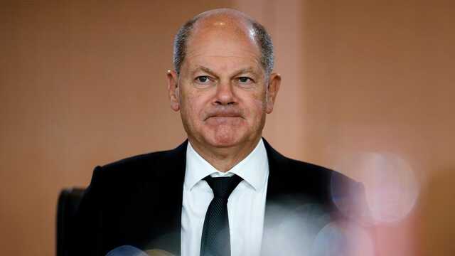 Спонтанно та несподівано. ЗМІ розповіло, як Шольц ухвалив рішення про танки України