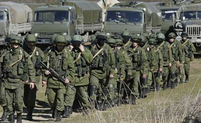 Окупанти намагаються інтегрувати захоплені райони в РФ завдяки псевдогромадським рухам