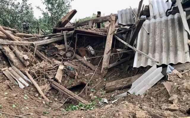 Россияне дважды в день обстреляли Никопольский район: повредили электросеть