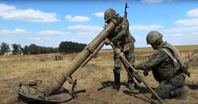 Окупанти з мінометів знову обстріляли Сумську область: було 20 "приходів"