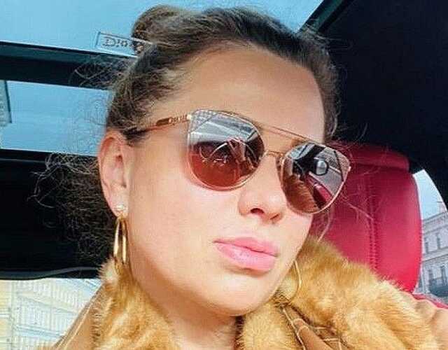 Британія ввела санкції проти коханки Путіна, яка народила йому доньку