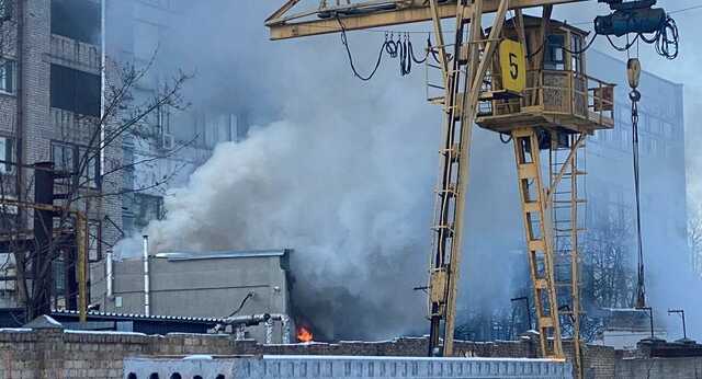 Взрыв в Киеве: шесть человек находятся под завалами