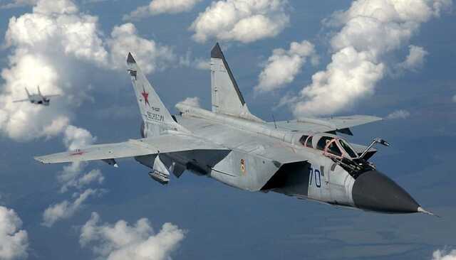 У Білорусі вже втретє за сьогодні злетів МіГ та російський літак-розвідник