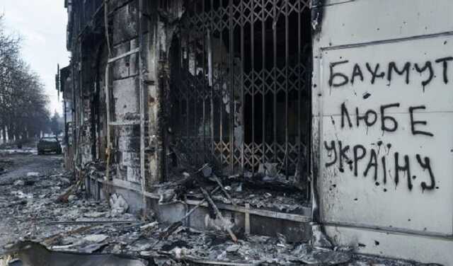 Журналістів пускатимуть у Бахмут лише за спецперепустками