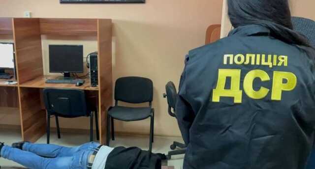 У Запоріжжі затримали організаторів шахрайського сall-центру
