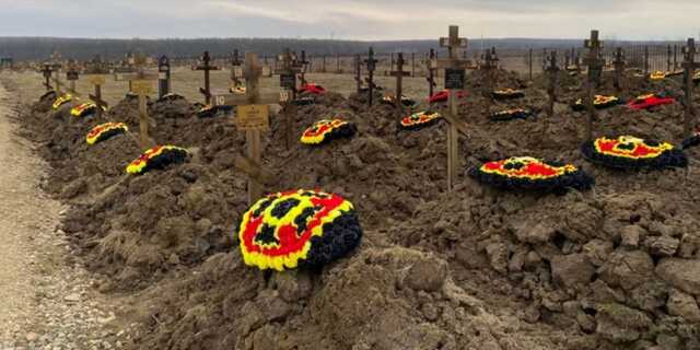 «Ховають вдень і вночі»: кладовища для вагнерівських найманців поширюються по всій Росії