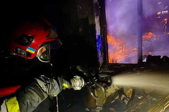 У Києві через пожежу на кухні загинув чоловік