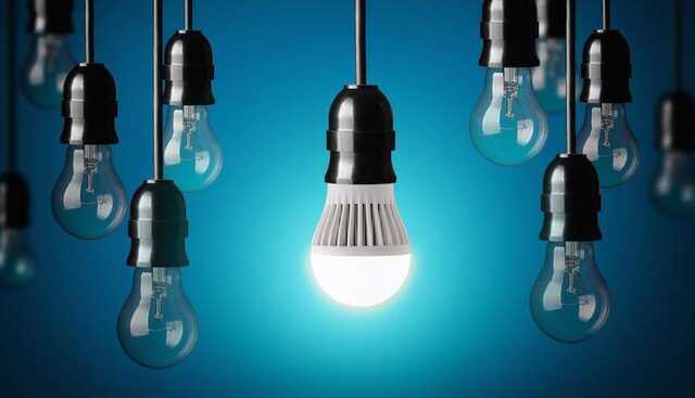 Мільйон українців уже обміняли на "Укрпошті" старі лампи розжарювання на економні LED-лампи