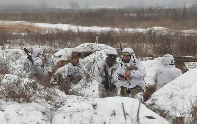 Ворог тисне "м’ясом". Снайпери розповіли, як б’ють оккупантів у Бахмуті, як у тирі