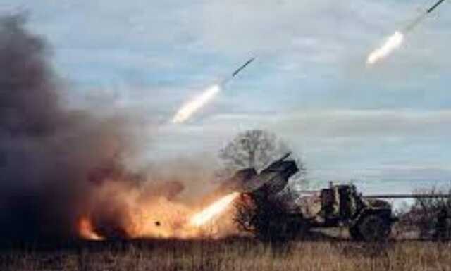 Оккупанты из РСЗО сегодня обстреляли Очаковскую громаду: начался пожар