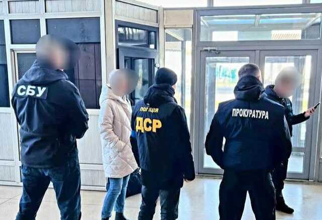 У Чернівцях перекрили канал виїзду військовозобов’язаних через кордон