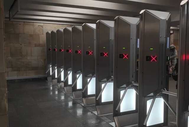 В метро Киева возобновили продажу бумажных QR-билетов после технического сбоя