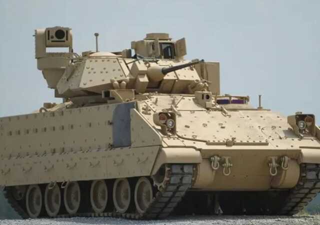 США передадут Украине особые БМП Bradley, способные вести дальнобойный высокоточный огонь