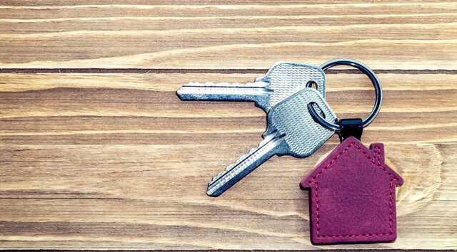 На Черкащині депутатка приховала кошти від продажу своїх квартир