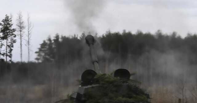 Украинские спецназовцы уничтожили САУ "Акация" и полдесятка российских танков