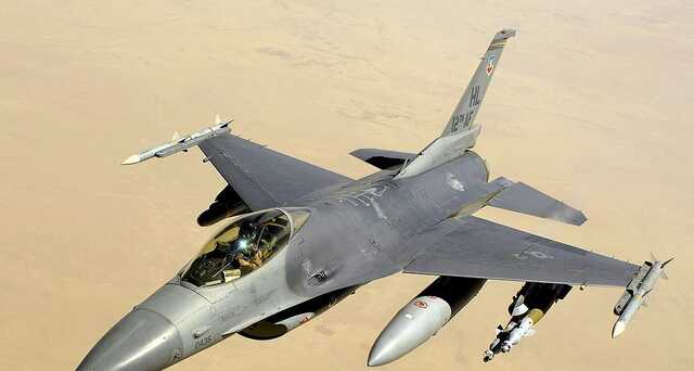 МіГ-29 та F-16 проти літаків РФ: Жданов назвав переваги винищувачів