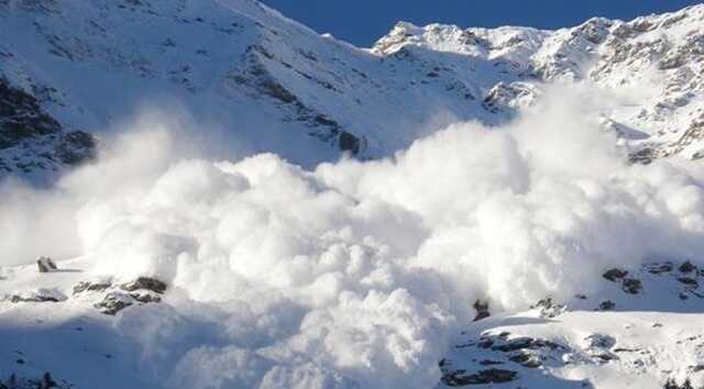 У горах Івано-Франківської області зійшла лавина