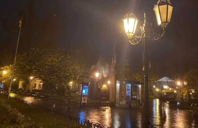 У Чернігівській області відновлюють вуличне освітлення та електротранспорт