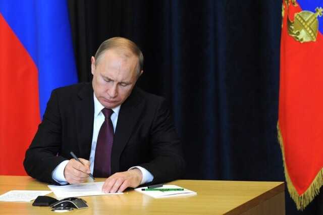 Путін заборонив росіянам використовувати більшість іноземних слів