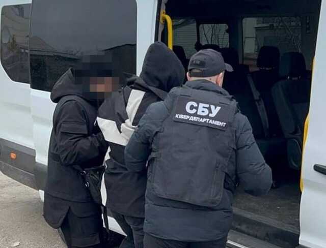 В Україні шахраї «збирали» гроші для ЗСУ, представляючись посадовцями