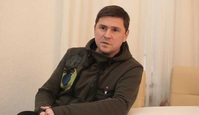 Росія має 4 "козирі": Подоляк розповів, на що сподівається Путін