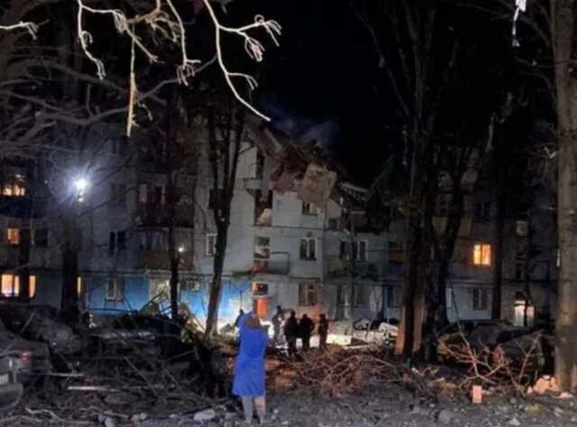 Оккупанты ударили по Запорожью: разрушена многоэтажка, есть погибшие