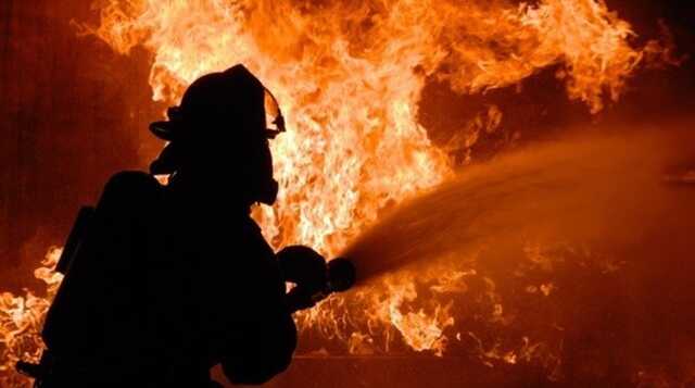 В Киеве загорелся масштабный пожар на проспекте Бандеры