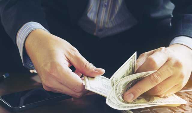 У Житомирі експоліцейського виправдали від звинувачень у корупції