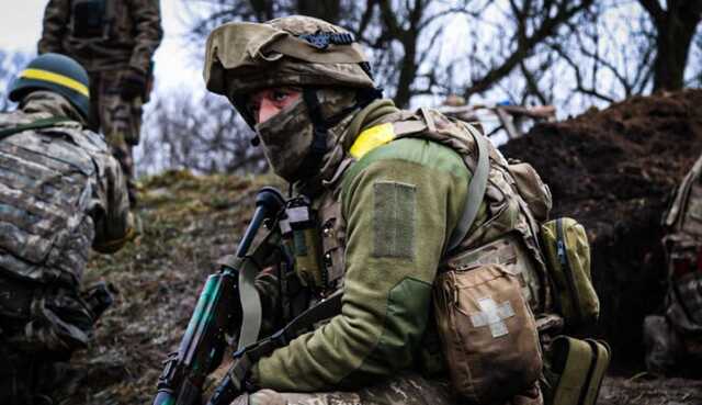 ЗСУ тримають оборону. Україна контролює ключову трасу в Бахмут, - лейтенант Нацгвардії