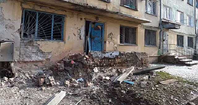 "Більшість снарядів потрапляє до житлових будинків": Влада Херсона закликає городян евакуюватися