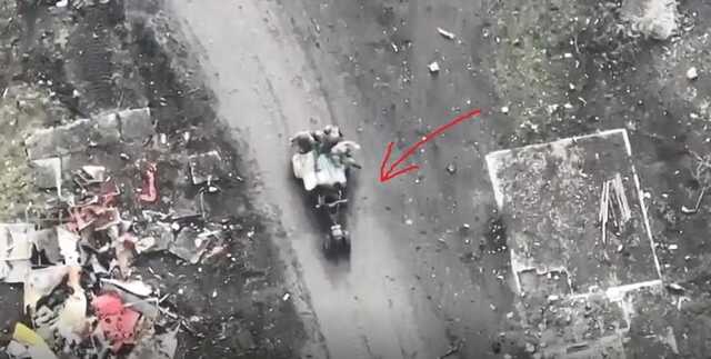 Это вам не "Bradley": солдаты ВС РФ ездят на фермерских мотоблоках, — соцсети