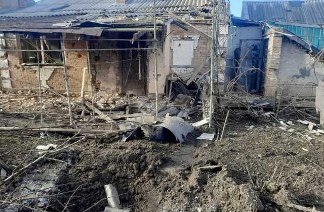 Війська РФ тричі обстріляли громаду в Дніпропетровській області з важкої артилерії