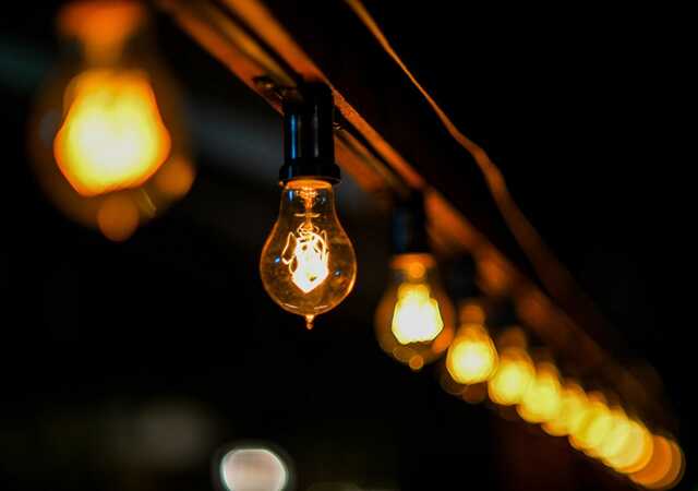 У Києві почали відключати світло