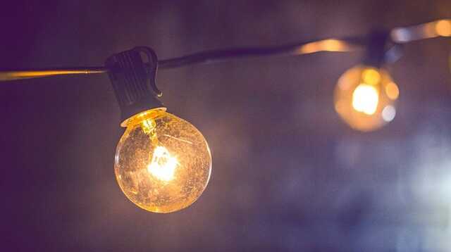 Електроенергію відключатимуть на 12 годин на добу: де в Україні запровадили графіки