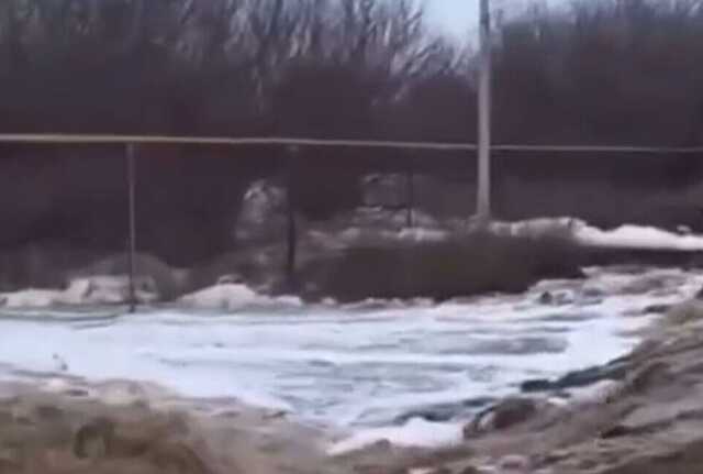 У Росії село затопило фекаліями, місцеві жителі скаржаться на запах